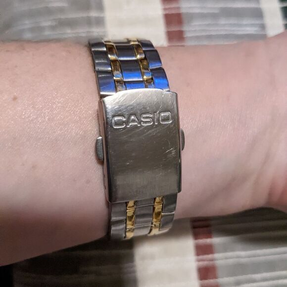 Men's Casio Edifice stainless steel watch - Picture 5 of 8